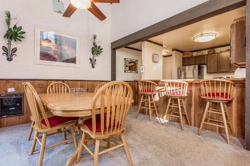 Mammoth Ski and Racquet 132 - image 13
