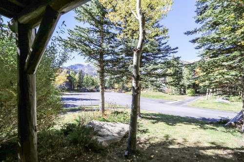 Snowcreek 887 Condo - image 2