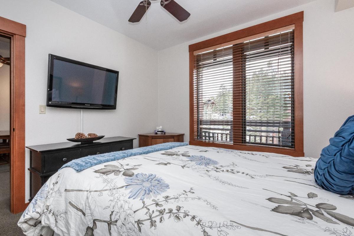 Village # 3310 - Lincoln House - image 2