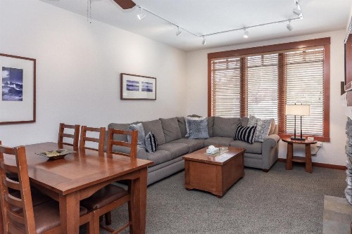 Village # 3310 - Lincoln House - image 20