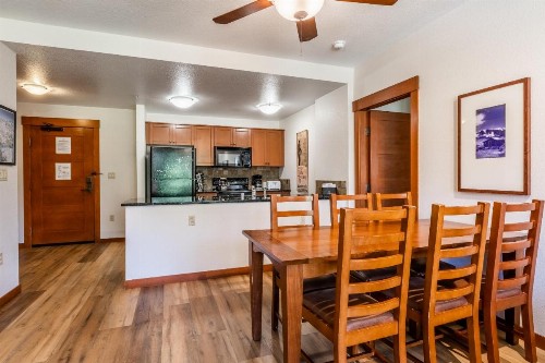 Village # 3310 - Lincoln House - image 26