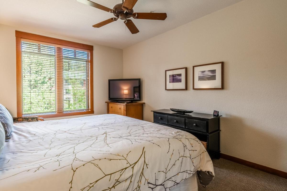 Village # 3310 - Lincoln House - image 3