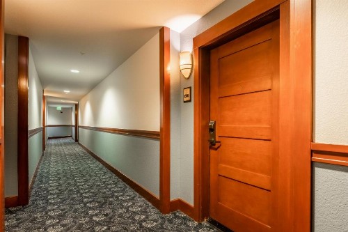 Village # 3310 - Lincoln House - image 32