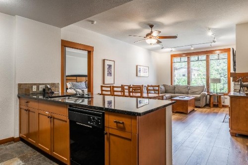 Village # 3310 - Lincoln House - image 36