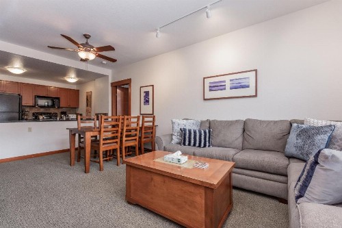 Village # 3310 - Lincoln House - image 39