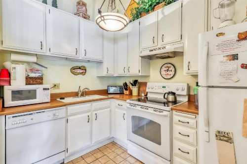Sherwin Villas 39 - image 11