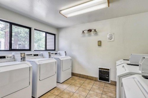 Sherwin Villas B13 - image 11