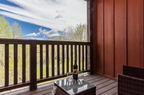 Creekhouse 1525 - image 14