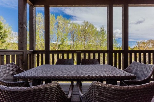 Creekhouse 1525 - image 29