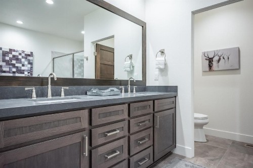 Creekhouse 1525 - image 30