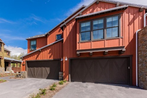 Creekhouse 1525 - image 35