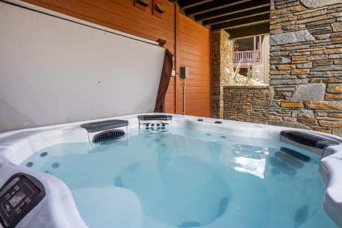 Creekhouse 1525 - image 38