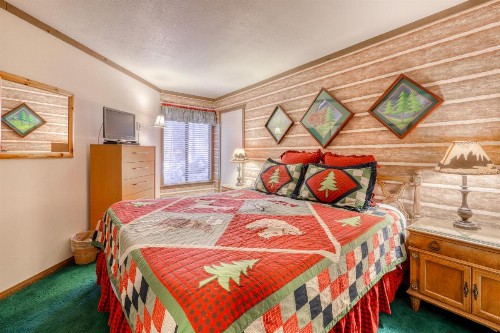Sherwin Villas 44E - image 11