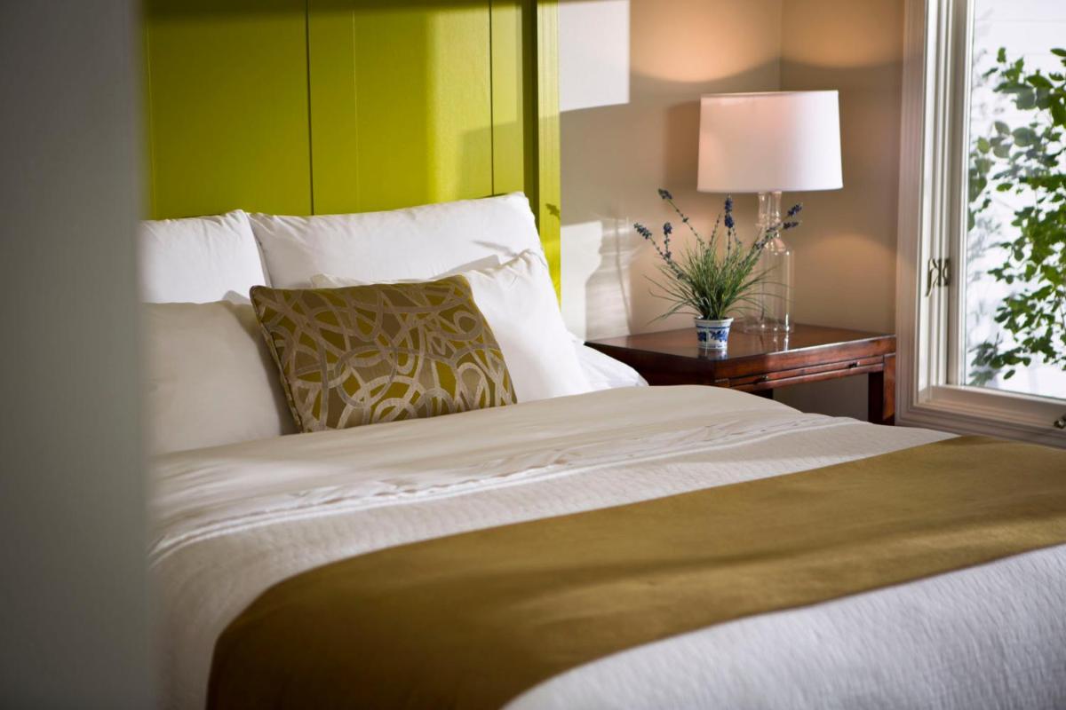 Inns at Equinox - image 2
