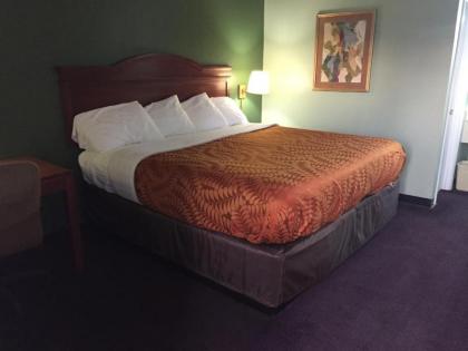Americas Best Value Inn-Manchester - image 5
