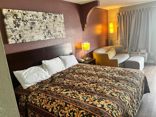 Southern Inn - image 4