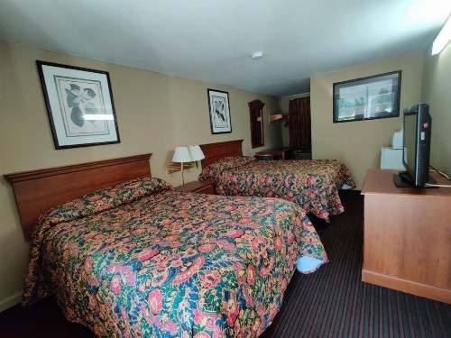 Pennswoods Inn - image 2