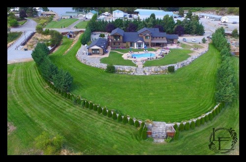 Lake's Edge Tuscan Lodge - image 10