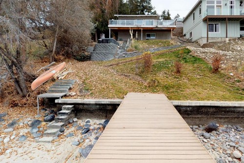 Phil's Lake Cabin - image 12