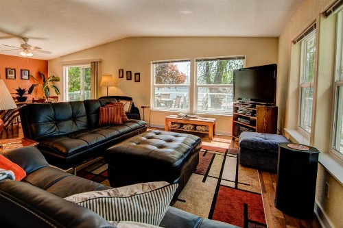 Fray's Lane Waterfront Home - image 10