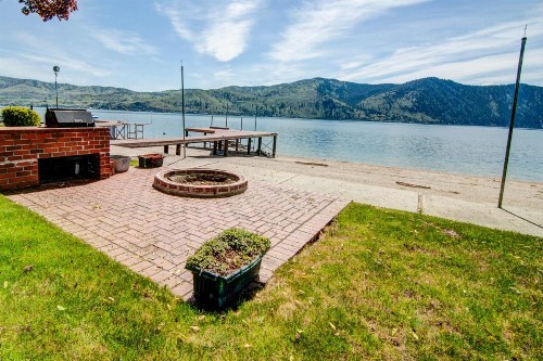 Fray's Lane Waterfront Home - image 11