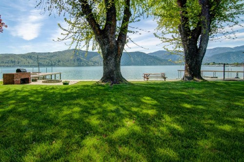 Fray's Lane Waterfront Home - image 9