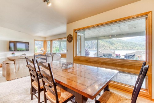 Lake Life at Wapato Point - image 12