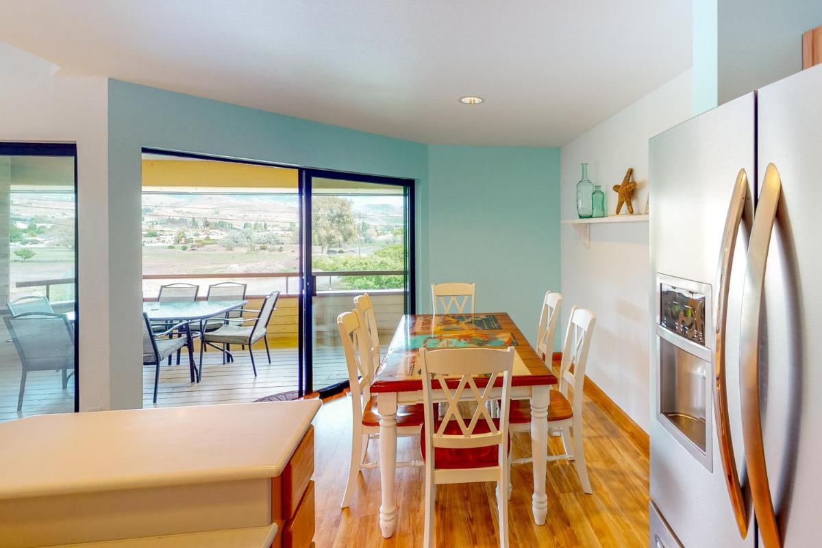 Wapato Point Lakeside Delight 509B - image 3