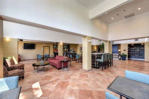 Holiday Inn Express Hotel & Suites Manteca an IHG Hotel - image 11