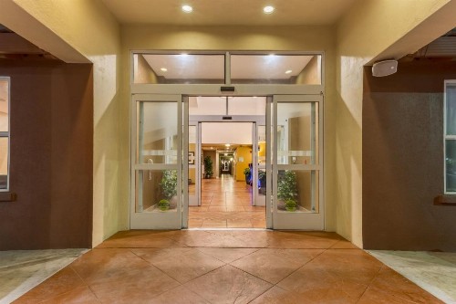 Holiday Inn Express Hotel & Suites Manteca an IHG Hotel - image 12