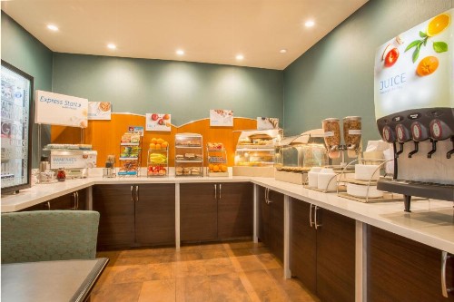 Holiday Inn Express Hotel & Suites Manteca an IHG Hotel - image 41