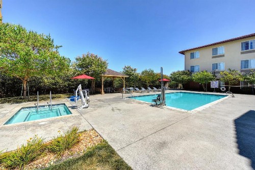 Holiday Inn Express Hotel & Suites Manteca an IHG Hotel - image 46