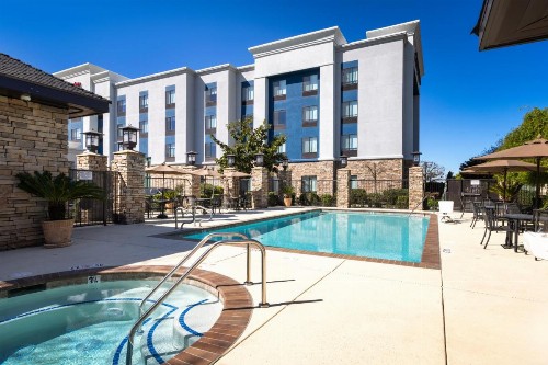 Hampton Inn & Suites Manteca - image 14