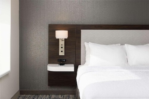 Hampton Inn & Suites Manteca - image 31