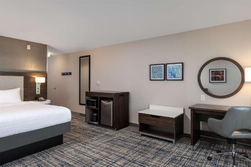 Hampton Inn & Suites Manteca - image 40