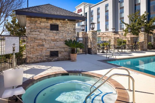 Hampton Inn & Suites Manteca - image 46