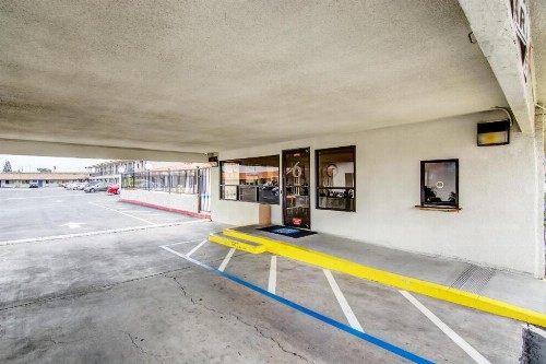 Motel 6 Manteca - image 11