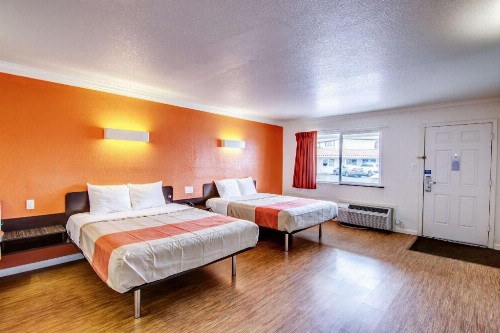 Motel 6 Manteca - image 21