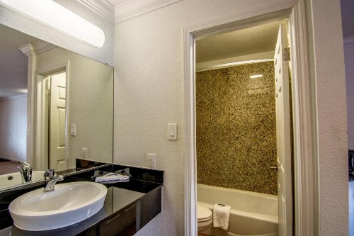 Motel 6 Manteca - image 27
