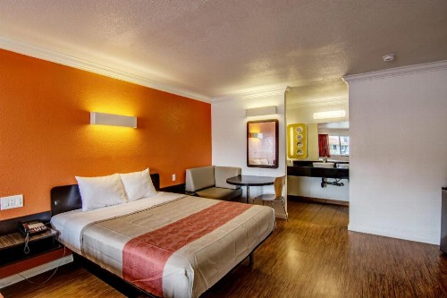 Motel 6 Manteca - image 28