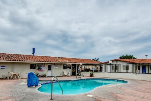 Motel 6 Manteca - image 4