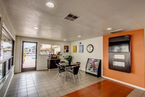 Motel 6 Manteca - image 7