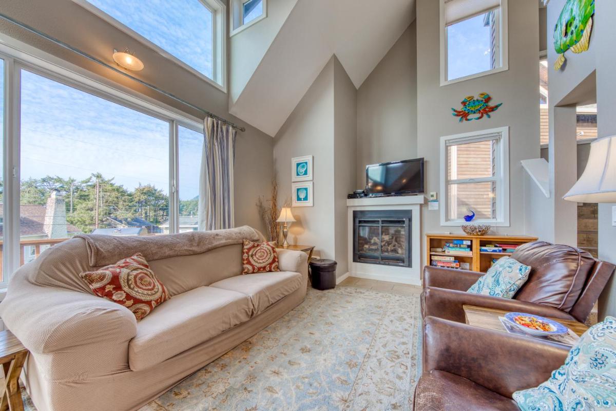 Manzanita Oak Shores MCA #1485 - main image