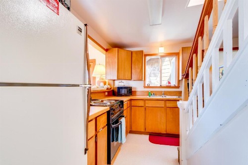 Manzanita Downtown Cabin MCA #547 - image 9