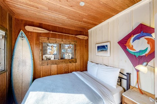 Cottage by the Sea (MCA #1213) - image 9