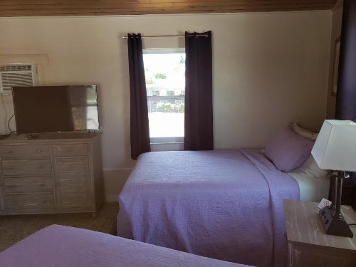 Siesta Motel - image 26