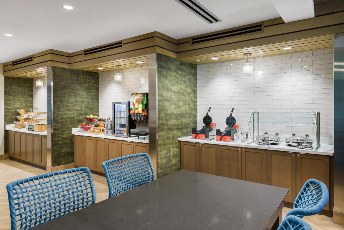 Fairfield by Marriott Inn & Suites Marathon Florida Keys - image 2