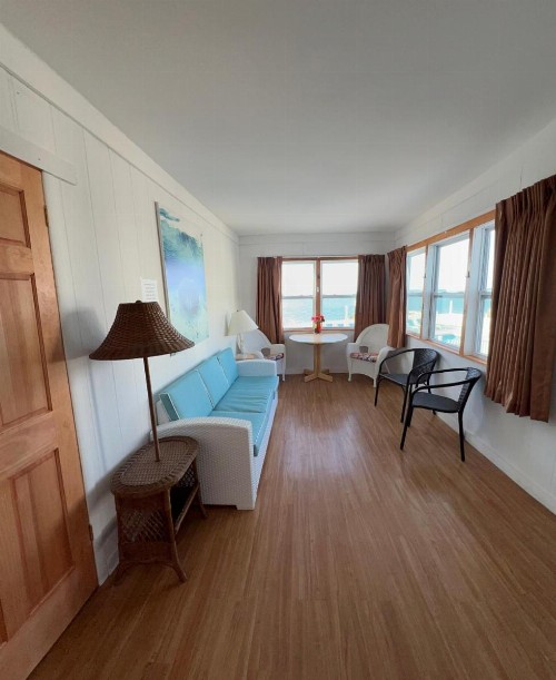 Key Colony Beach Motel - image 18