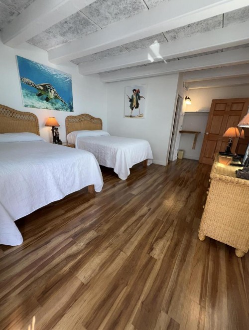 Key Colony Beach Motel - image 4
