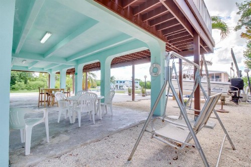 Paradise on Patricia Lane - image 7